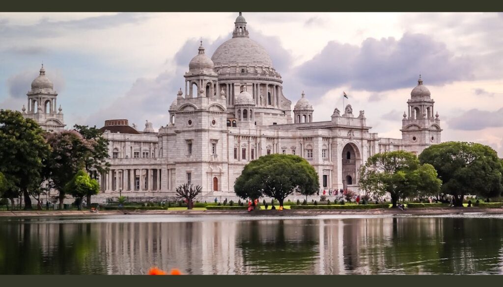 kolkata
what is so famous about west bengal